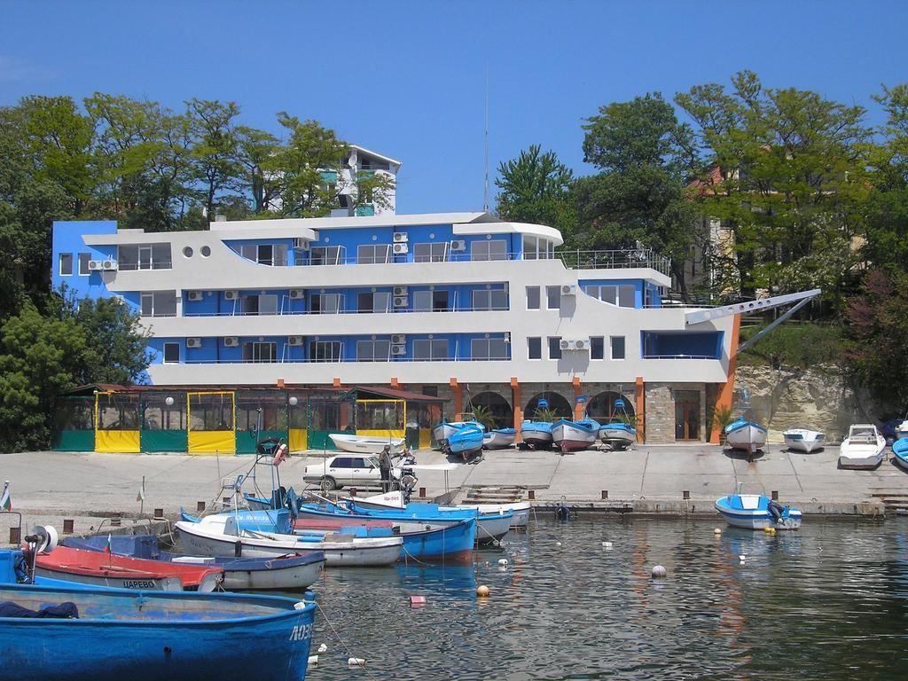 Ribarska Sreshta Family Hotel Tsarevo Bagian luar foto
